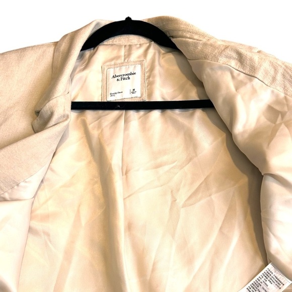 Abercrombie & Fitch Women's Cropped Short Sleeve Linen Blend Neutral Blazer- Med - Picture 9 of 13